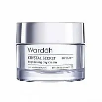 WARDAH - CRYSTAL SECRET BRIGHTENING DAY CREAM SPF 35 PA+++ with ALPHA ARBUTIN, EDELWEISS.